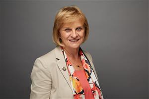 Dr. Cynthia Stuen